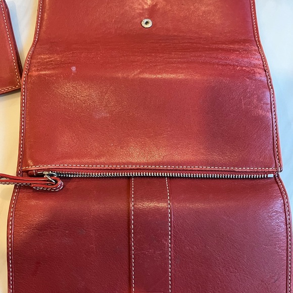 Coach Trifold Wallet with Removable Checkbook Cover 2pc Red Leather - Picture 6 of 9
